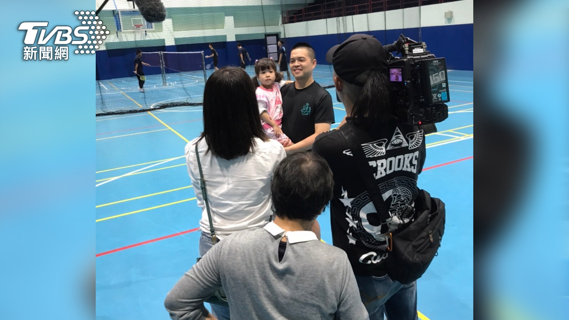 本次台日雙邊合作專題,也從人本角度介紹飛官與家人互動的日常生活 (圖/TVBS)